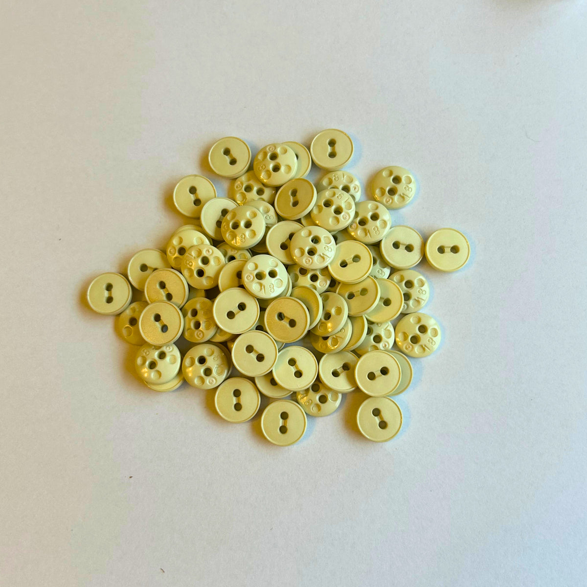 Knoop Mini - Beige/Geel - 1cm